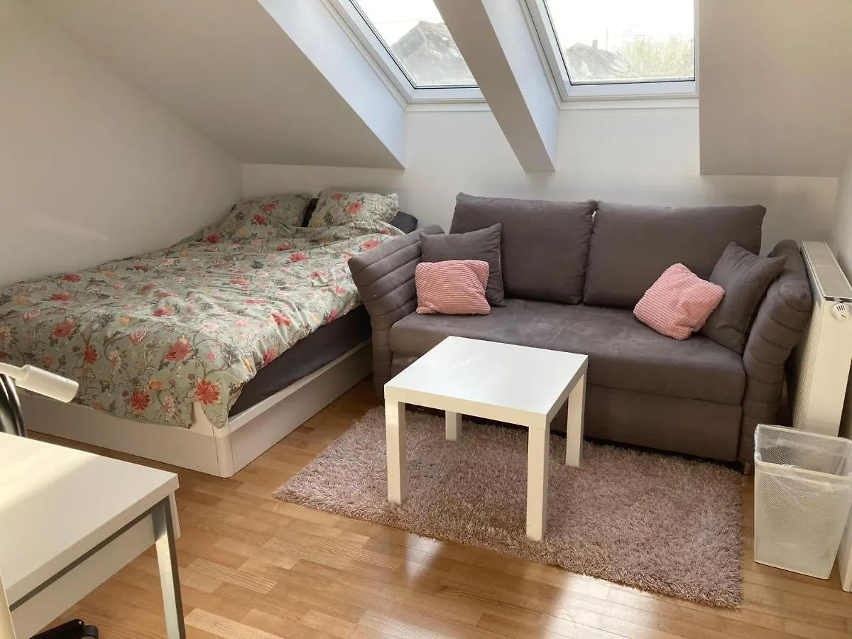 Homestay Free Park&Bikes Ljubljana 0*,  Slovenia