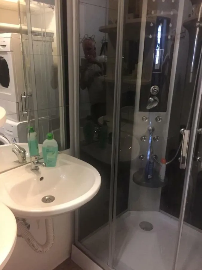 Homestay Free Park&Bikes Ljubljana 0*,  Slovenia
