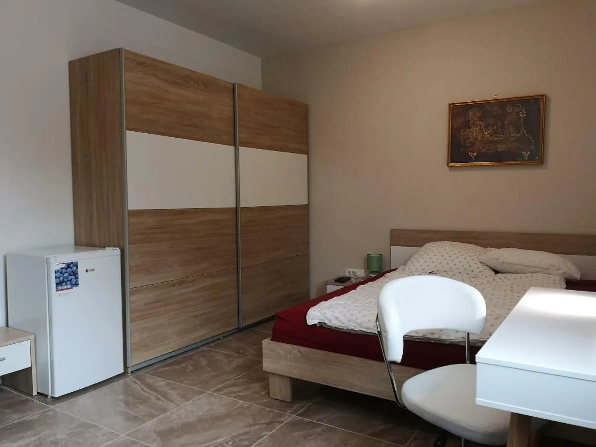 Homestay Free Park&Bikes Ljubljana Slovenia